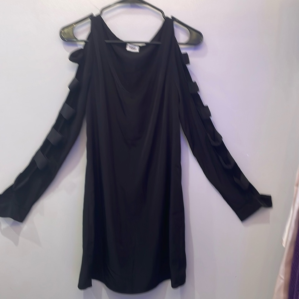 Women's black mid length dress with half open sleeves